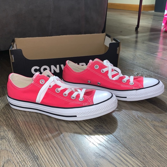 Converse Shoes - Converse low rise strawberry jam shoes sneakers